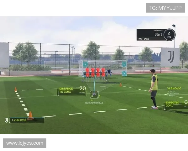 打造属于你的足球梦队伍，培养未来的足球明星游戏体验