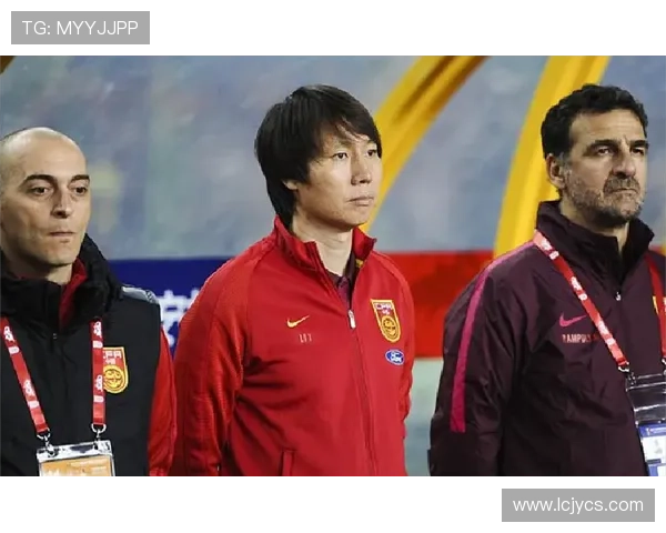 足球明星掰手腕精彩瞬间大合集展现运动员的力量与魅力 足球明星掰手腕精彩瞬间大合集展现运动员的力量与魅力