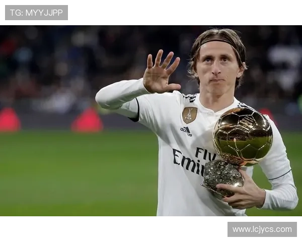 足球明星受伤背后的故事与影响分析